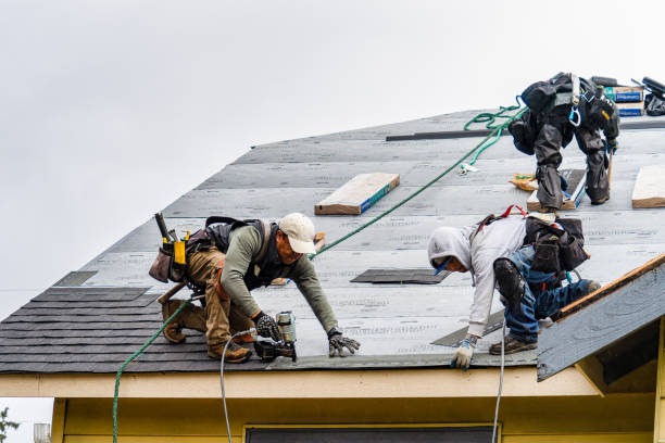 Professional Gutter Installation technician working in Mechanicsburg, PA
